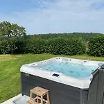L'etape Normande & Jacuzzi Сasa de vacaciones